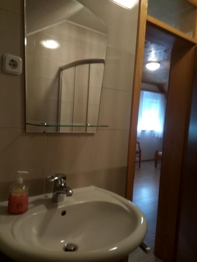 Rooms Josip Korenica Exteriör bild