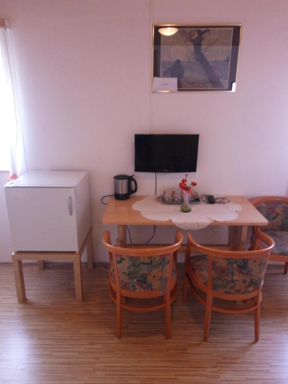 Rooms Josip Korenica Exteriör bild